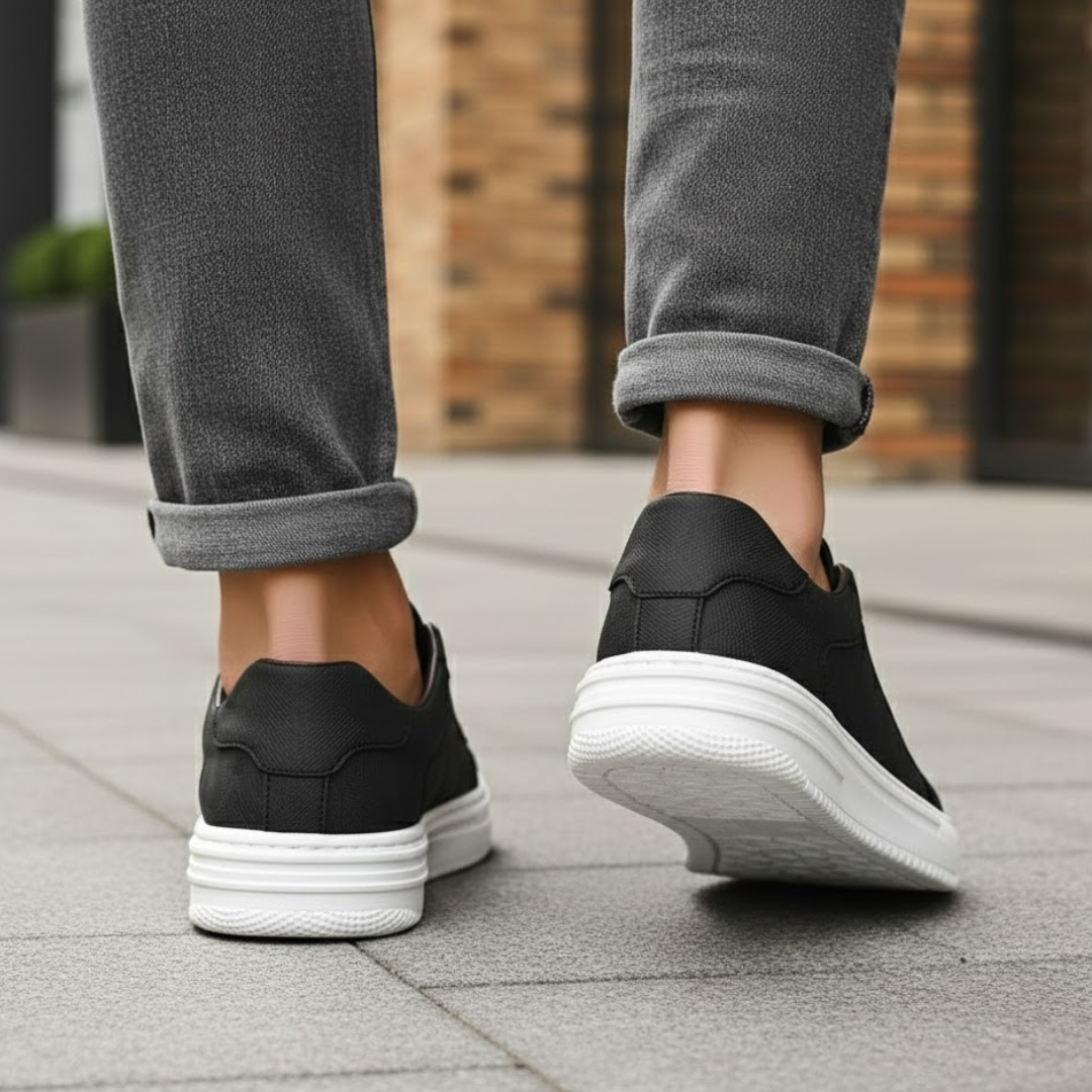 Zapatos de cuero con diseño texturizado y suela de caucho