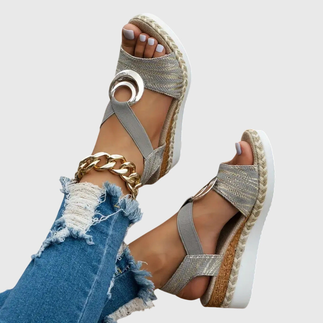 Sandalias para mujer con plantilla anatómica de cuero