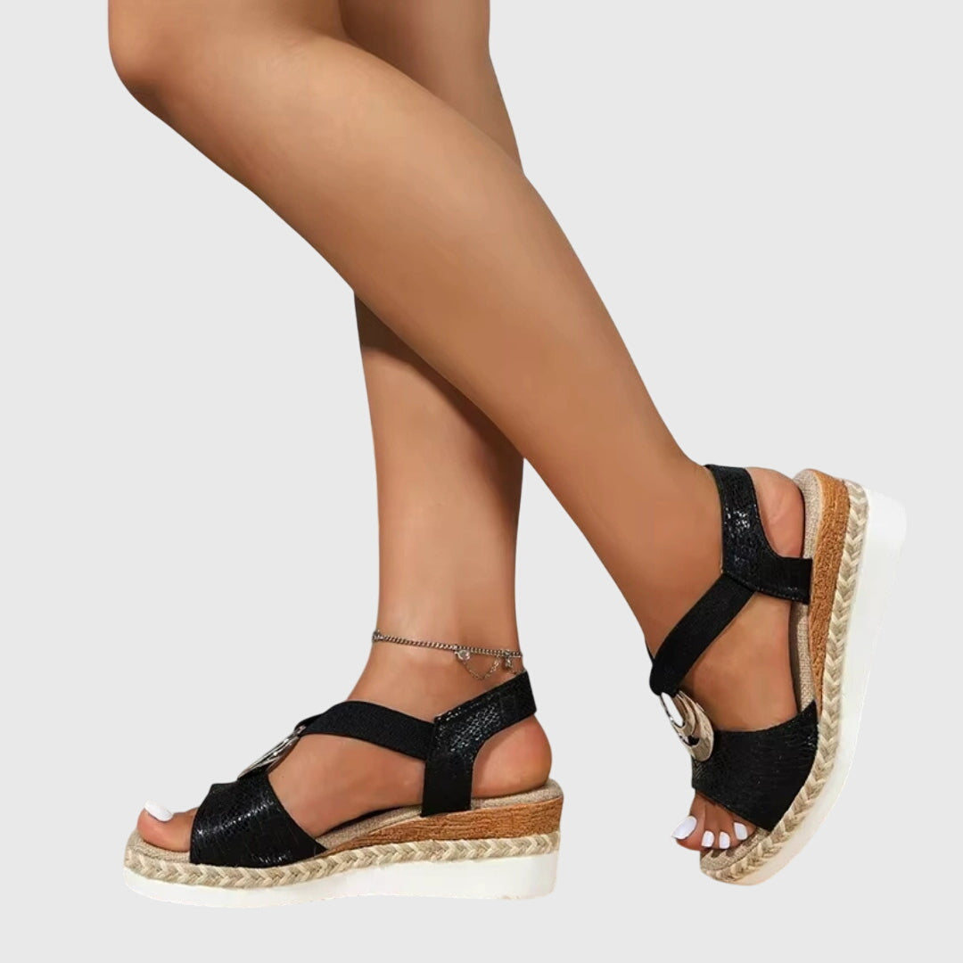 Sandalias para mujer con plantilla anatómica de cuero