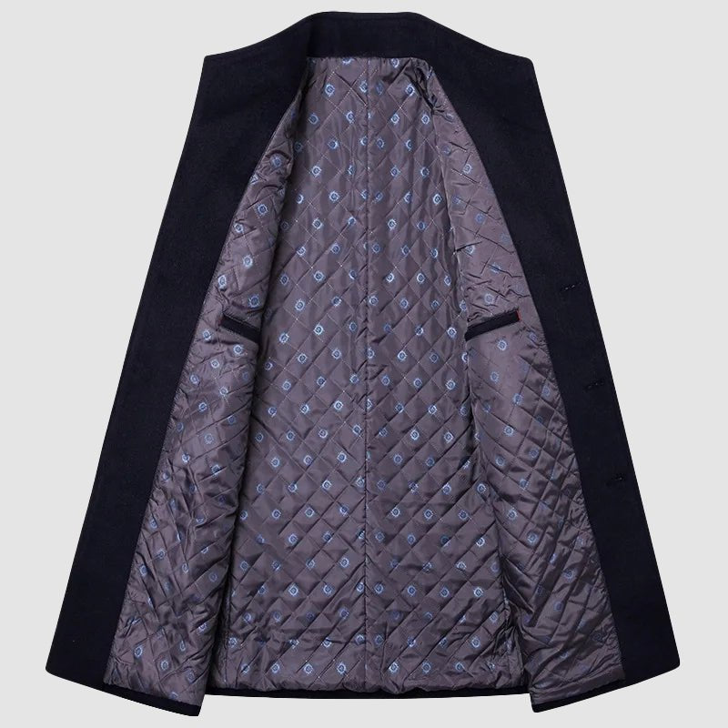 Men's Single-Breasted Heritage Wool Coat | Classic Fit Close Up