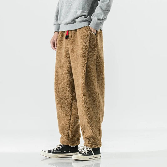 Men's Weekend Sherpa Sweatpants | Relaxed Fit Front