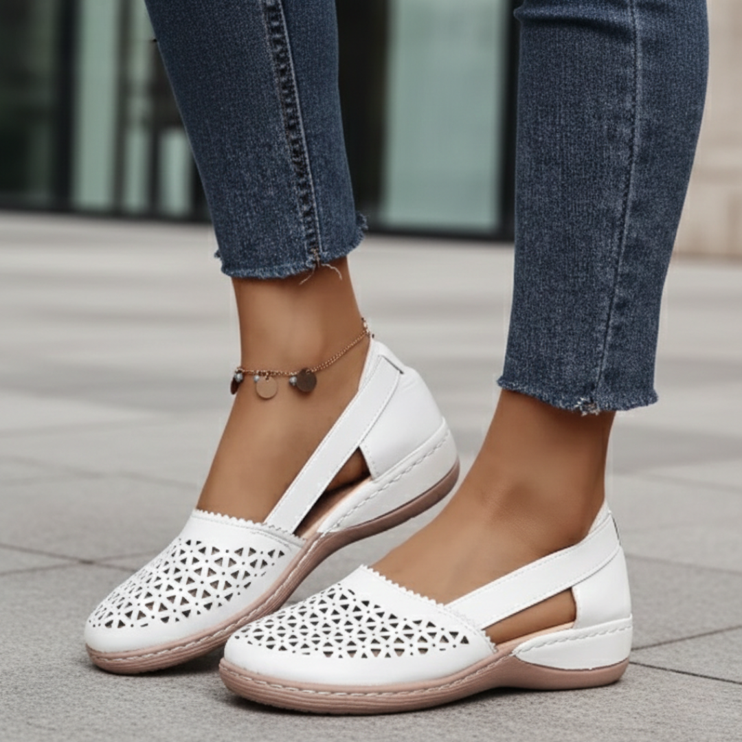 Zapatos ortopédicos sin cordones con recortes para mujer