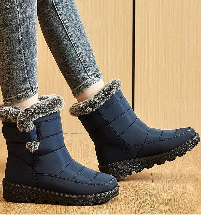 Women's Waterproof Insulated Snow Boots | Fur Cuff Winter Angle